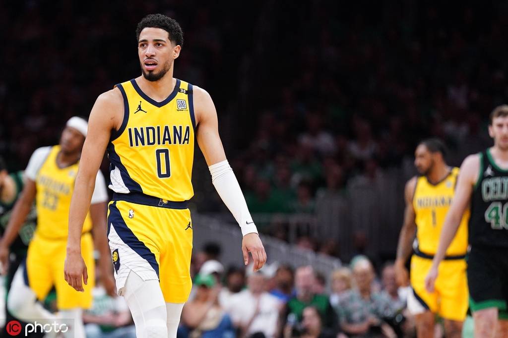  哈利伯顿三双步行者加时力克篮网队  