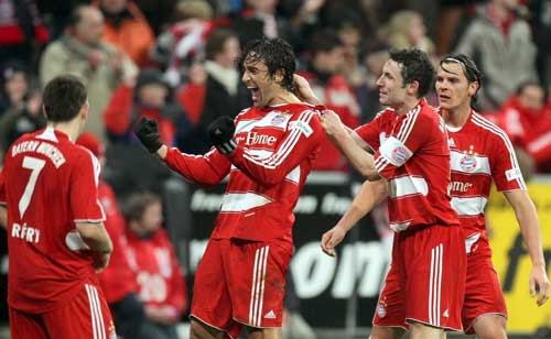  霍芬海姆补时绝杀柏林赫塔逃出降级泥潭  