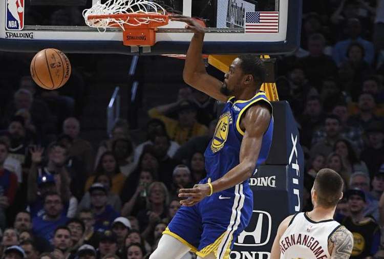  詹姆斯准三双加持湖人击败掘金重登西部榜首